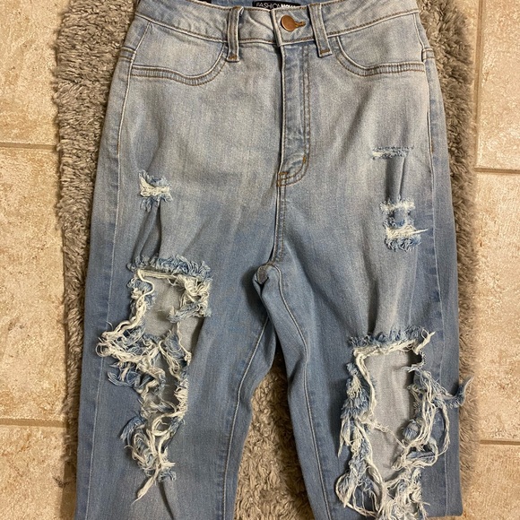 Fashion Nova Distressed Jeans - Picture 8 of 11